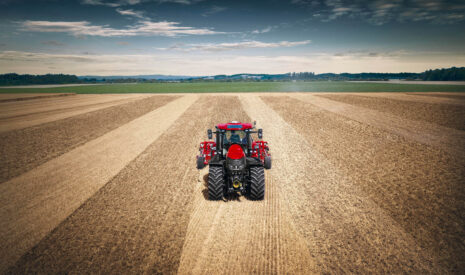 Case IH étend sa gamme OPTUM avec le 340