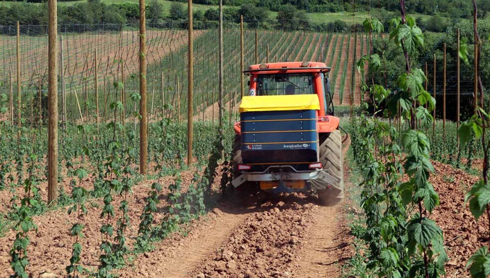 Nouvel Épandeur Bogballe L15Wpour les fruits, le houblon, la vigne et les cultures