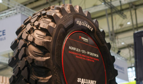 Yokohama Off-Highway Tires (YOHT) présente le nouveau pneu Alliance Agriflex+ 373