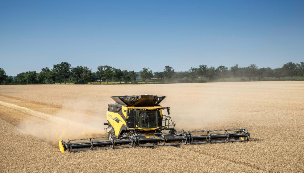 New Holland présente en avant-première la CR11, sa moissonneuse-batteuse de nouvelle génération