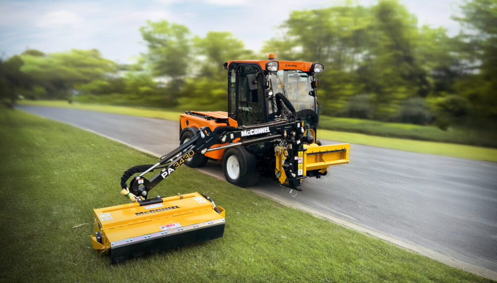 MULTIHOG CX75 + épareuse McCONNEL VERSI : la combinaison gagnante