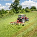 HIT V ALPIN PÖTTINGER : une faneuse alpine innovante et efficace