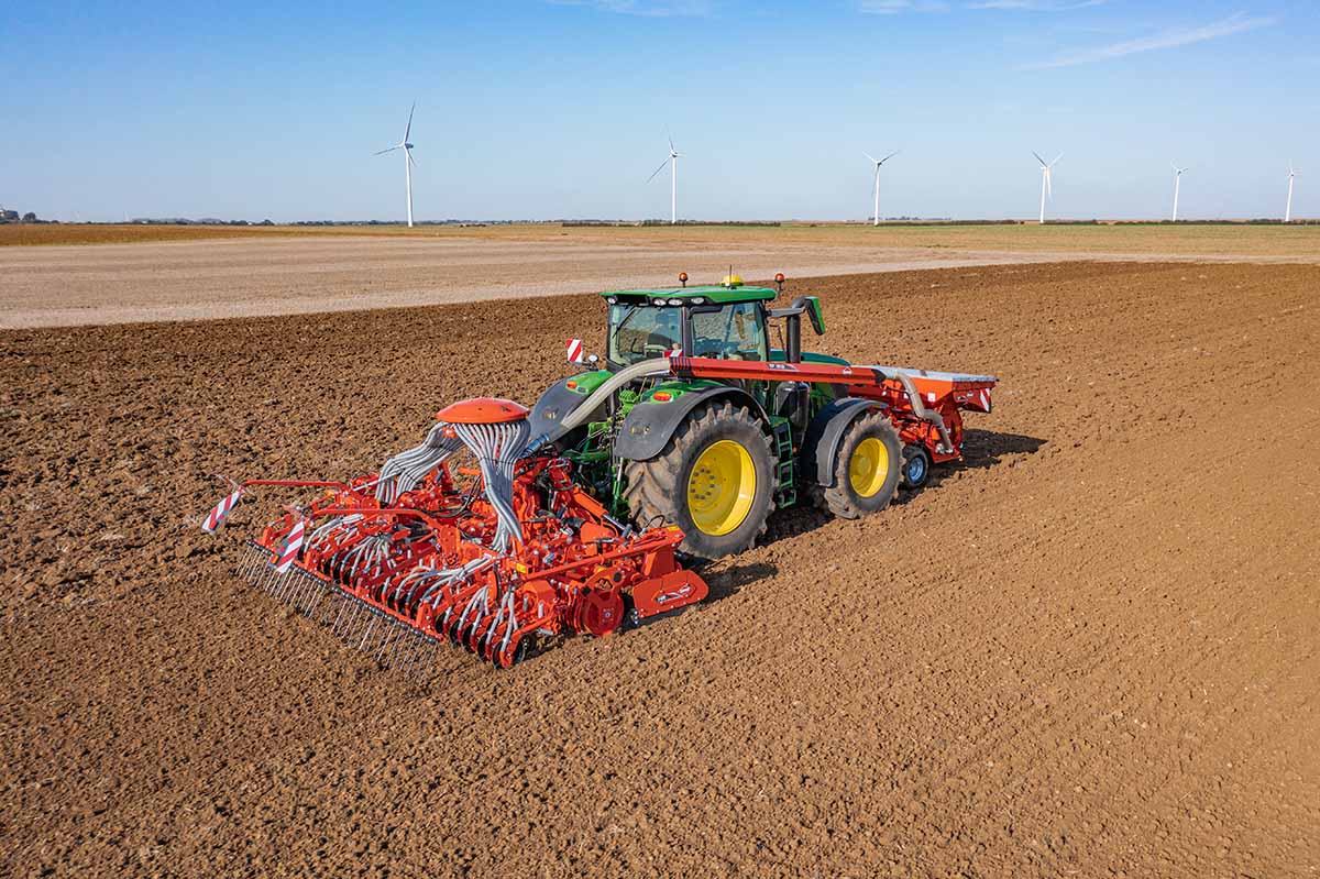 De nouvelles barres de semis à socs et monodisques pour les combinés de semis pneumatiques repliables KUHN !