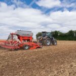 KUHN renouvelle sa gamme de semoirs traînés mono doseurs destinés au semis simplifié