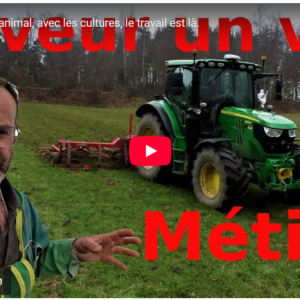 Du tracteur à l&rsquo;animal, avec les cultures, le travail est là.