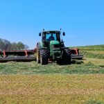 Investir dans l’andainage pour optimiser la fenaison