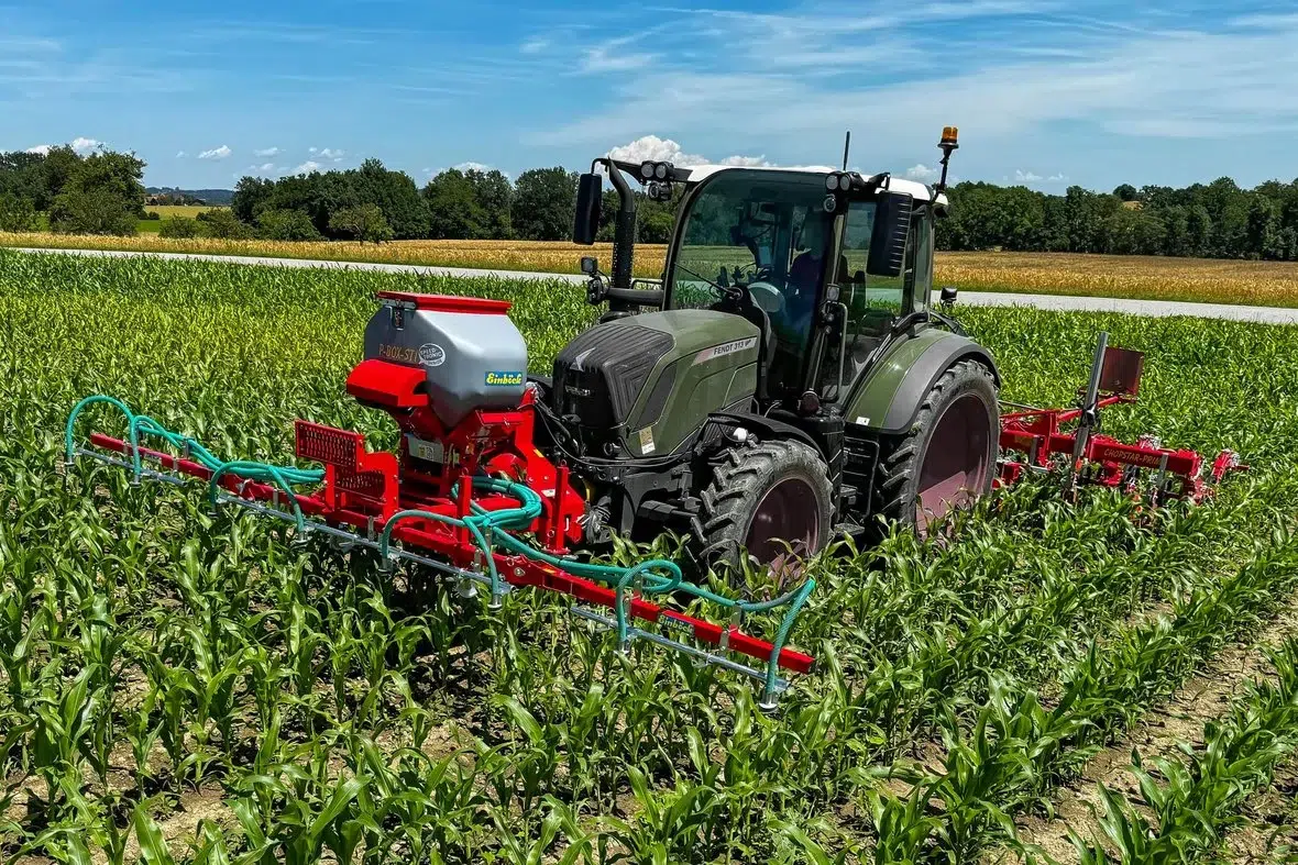Einböck élargit la gamme SEEDSTAR avec de nouvelles largeurs de travail et un repliage hydraulique
